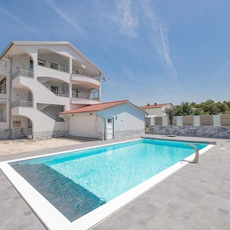 Apartments Nicola With Private Pool 비빈제 외부 사진